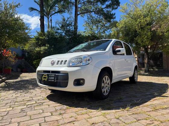 FIAT UNO 1.0 EVO VIVACE 8V FLEX 4P MANUAL FIAT UNO 1.0 EVO VIVACE 8V FLEX 4P MANUAL